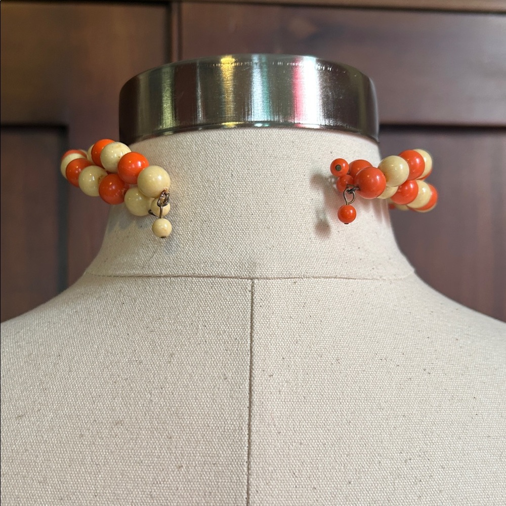 Fun Funky Vintage Beaded Choker - Picture 2 of 7